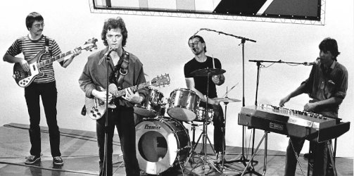 Klein Orkest: Over de muur | degeschiedenisles.com